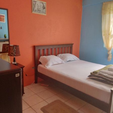 Bataka Danglez Bed & Breakfast מראה חיצוני תמונה