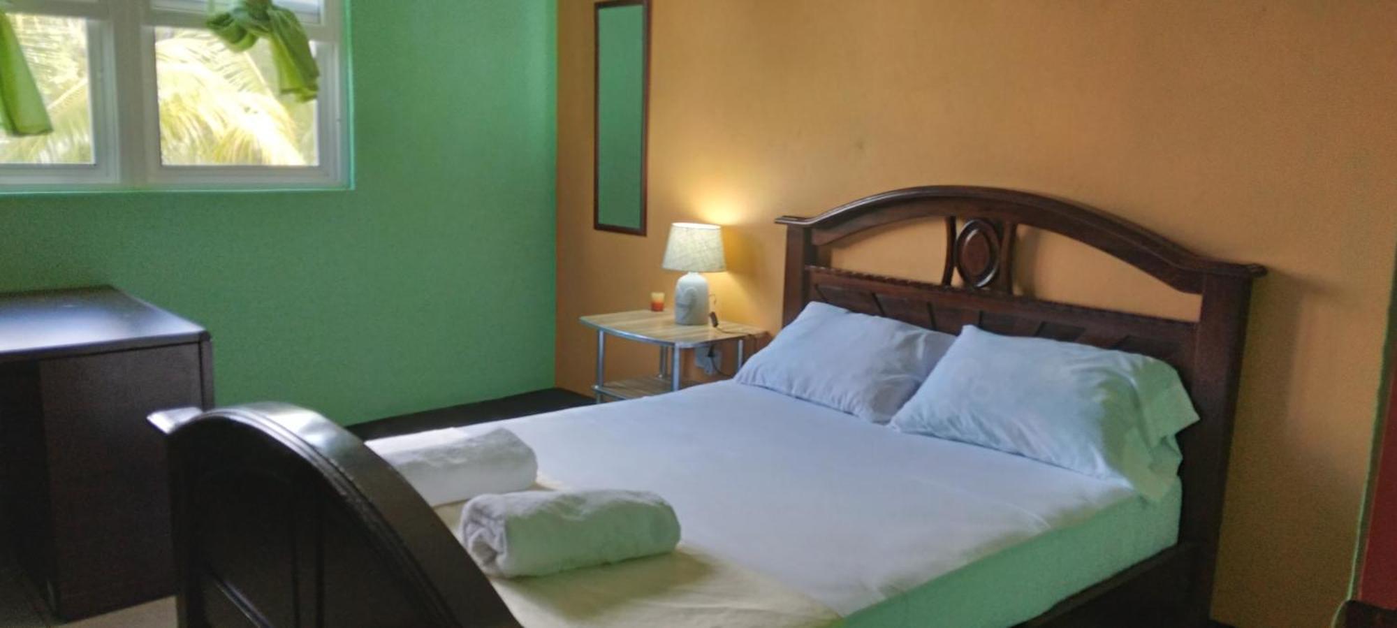 Bataka Danglez Bed & Breakfast מראה חיצוני תמונה
