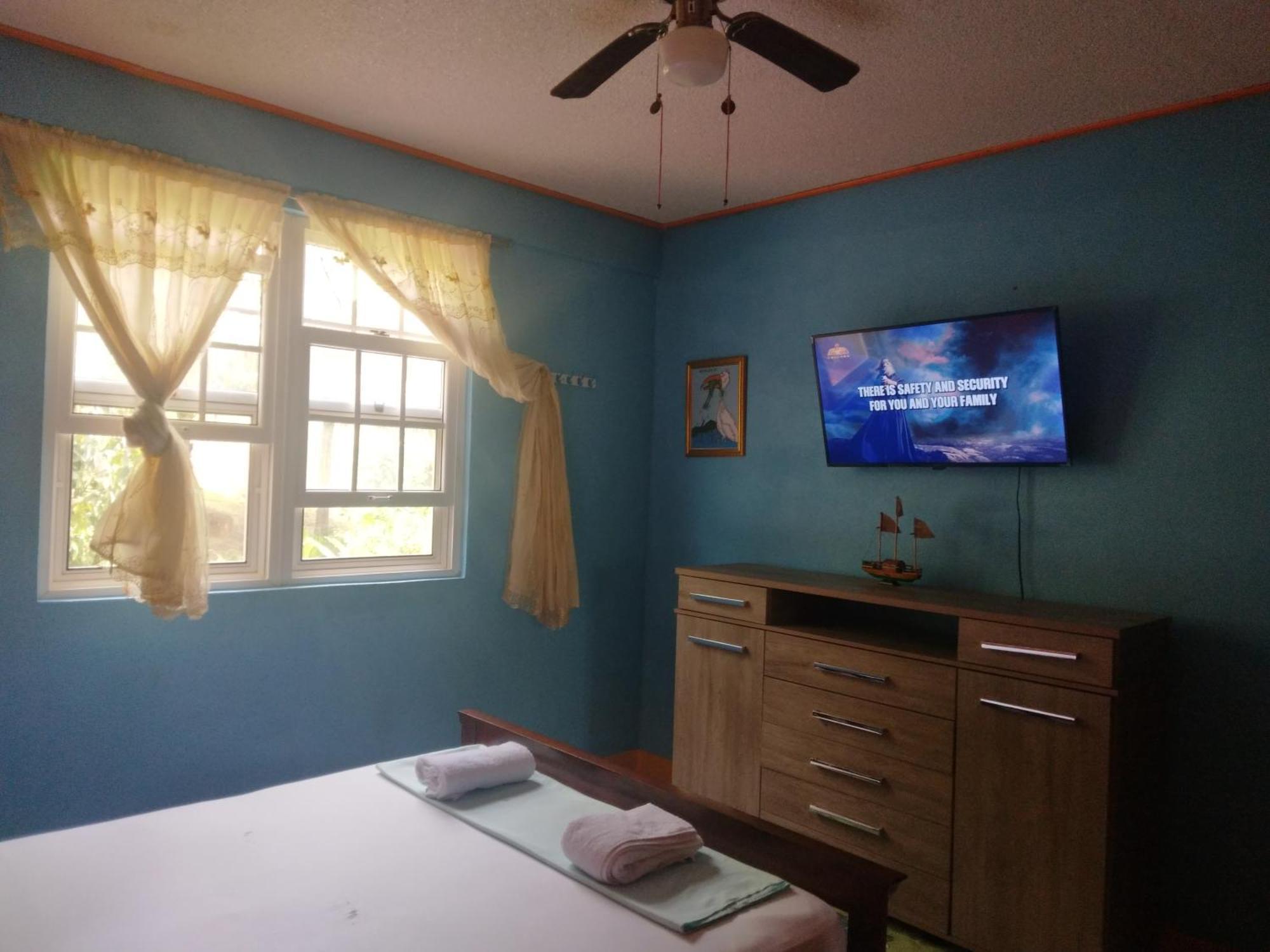 Bataka Danglez Bed & Breakfast מראה חיצוני תמונה